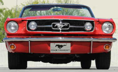 alt="1965 Ford Mustang"