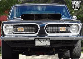 alt="Front grill view of a 1968 Plymouth Barracuda"