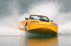 alt="Man driving Hydra Spyder on water"